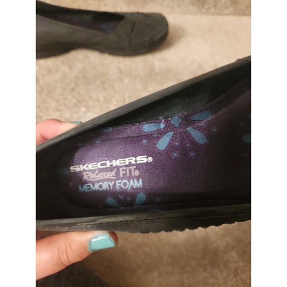 Skechers Relaxed Fit Memory Foam Career Flower Power Flats in Black Size 8 - Picture 7 of 10